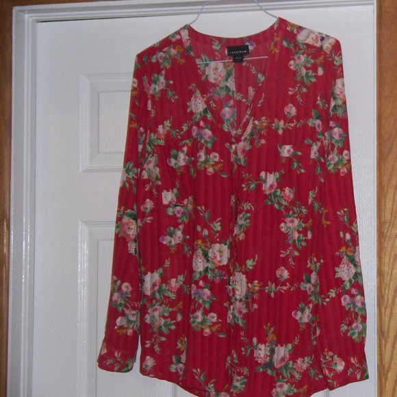 Flower Tunic - Picture 1 of 1